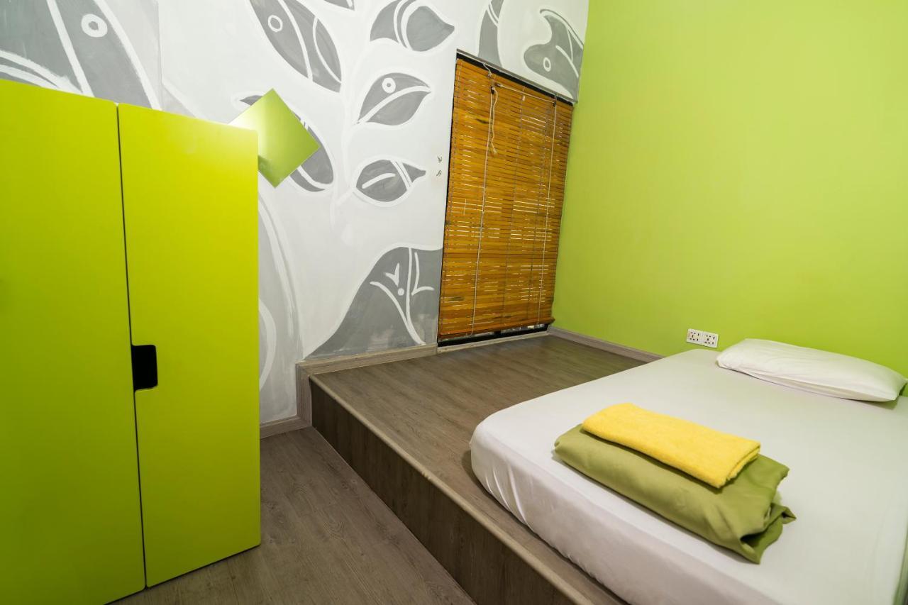 Pods The Backpackers Home & Cafe, Kuala Lumpur Extérieur photo