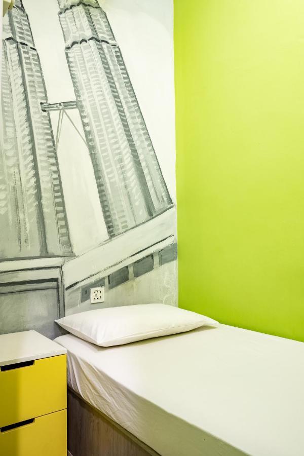 Pods The Backpackers Home & Cafe, Kuala Lumpur Extérieur photo